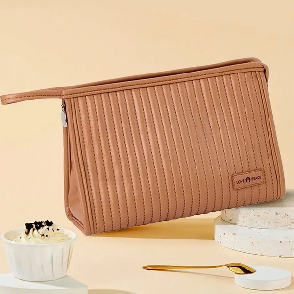 Изображение товара Косметичка Kristaller Love Peace Rectangular стеганая / 25012 (светло-коричневый)