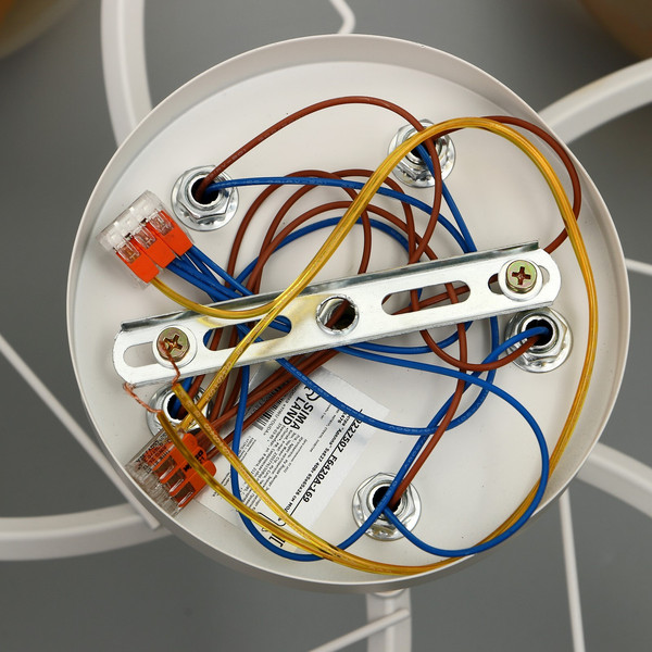Изображение товара Люстра BayerLux Аделла 9227507 (белый/золото)