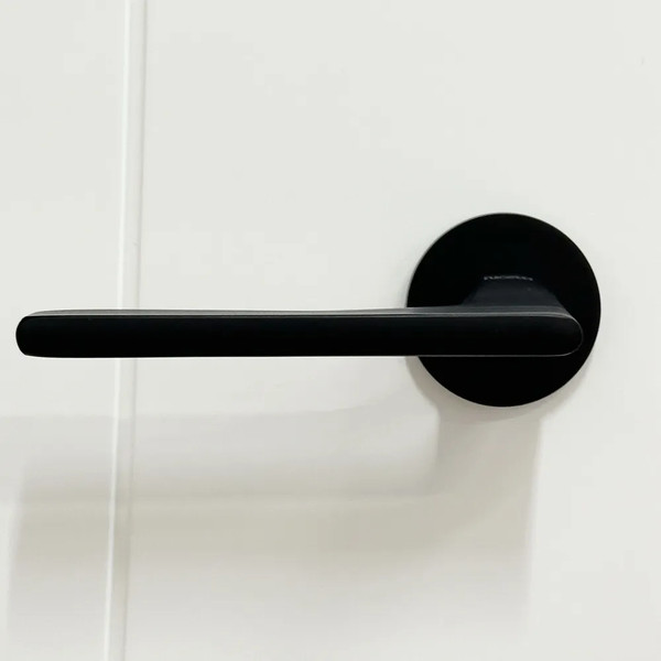 Изображение товара Ручка дверная Rucetti RAP 26 SLIM-R BL (черный)