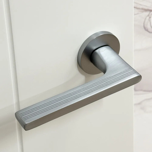 Изображение товара Ручка дверная Rucetti RAP 26 SLIM-R SC (матовый хром)