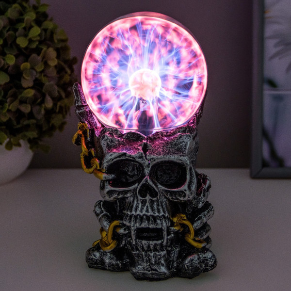 Изображение товара Декоративное освещение Risalux Плазменный шар Череп с цепью 1379705