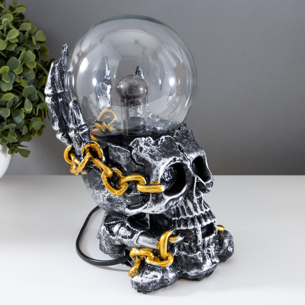 Изображение товара Декоративное освещение Risalux Плазменный шар Череп с цепью 1379705