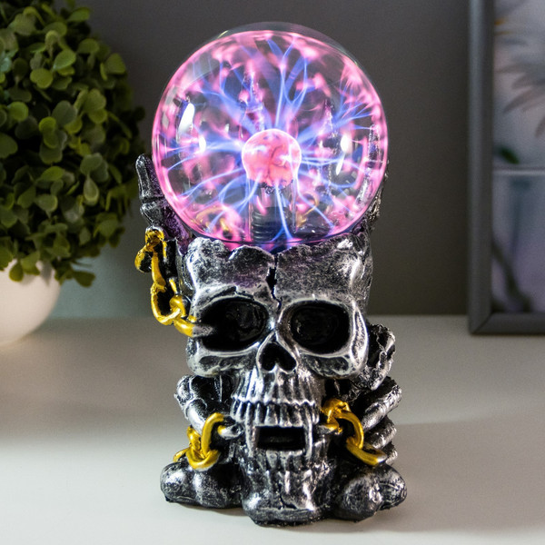 Изображение товара Декоративное освещение Risalux Плазменный шар Череп с цепью 1379705