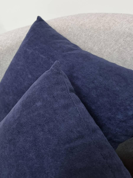 Изображение товара Подушка декоративная MATEX Velours / 37-071 (темно-синий)