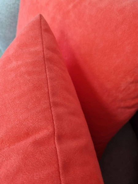 Изображение товара Подушка декоративная MATEX Velours / 37-019 (лососевый)