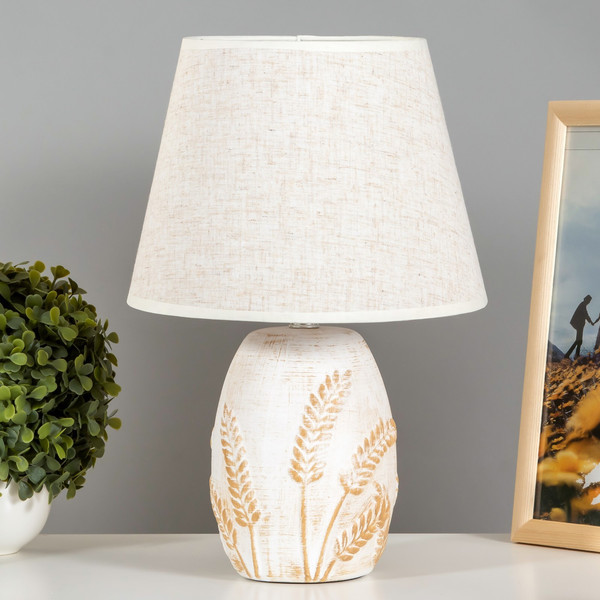 Изображение товара Прикроватная лампа Risalux Шервуд 7828480 (белый/золото)