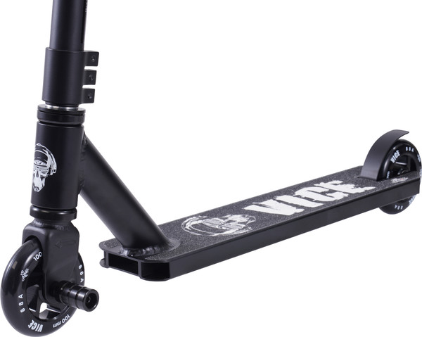 Изображение товара Самокат трюковый Ateox Vice 2024 100mm AL HIC / VISE-BW (3.6кг, черный/белый)