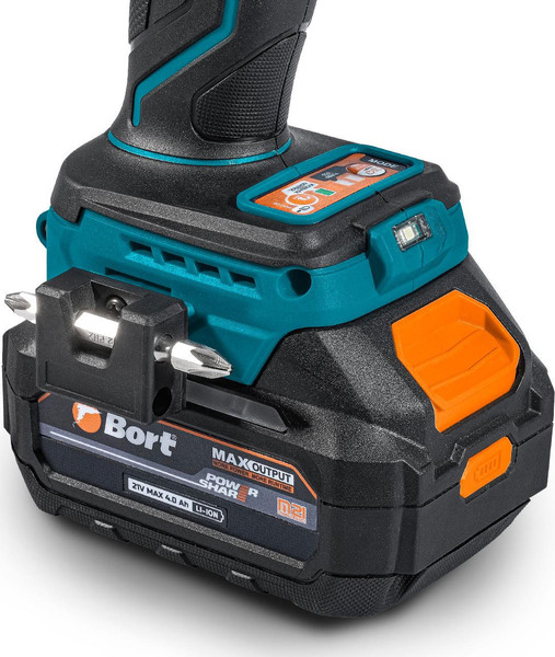 Изображение товара Аккумуляторная дрель-шуруповерт Bort BAB-21U (93414837)