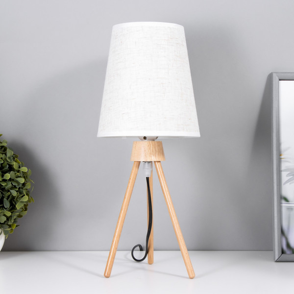 Изображение товара Прикроватная лампа Risalux Илария 7828501 (светлое дерево)