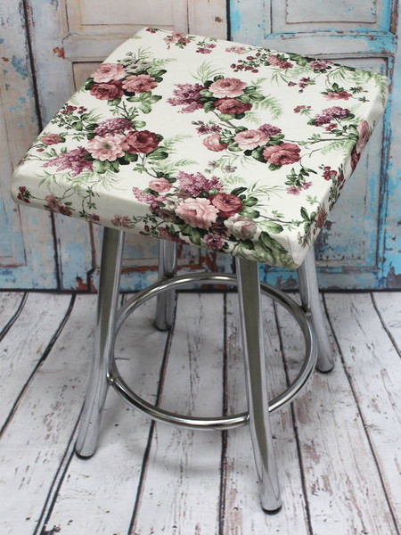 Изображение товара Подушка на стул MATEX Cuadro concept. Сирень и розы / 33-448 (сиреневый/бордовый/зеленый)