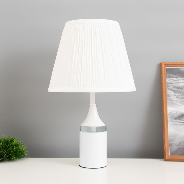 Изображение товара Прикроватная лампа Risalux Жаннет 10613733 (белый)