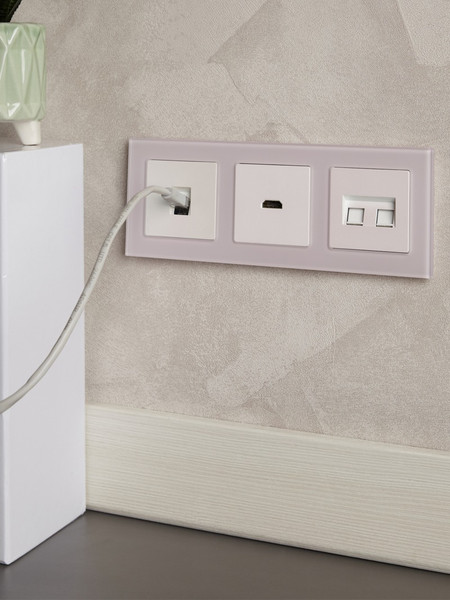 Изображение товара Розетка IEK Brite BR-K20-2-K36 (жемчуг)