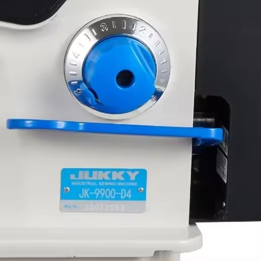 Изображение товара Промышленная швейная машина Jukky 9900-D4