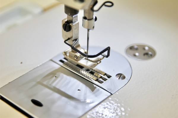 Изображение товара Промышленная швейная машина Jukky 9806T-H