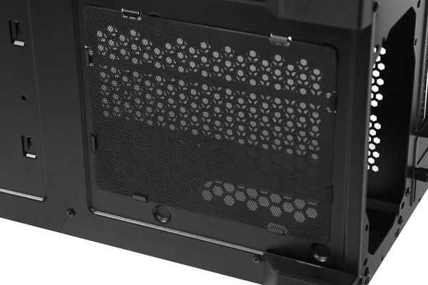 Изображение товара Корпус для компьютера Gigabyte C102B GB-C102G / 28300-C102B-2CRR (черный, без БП)