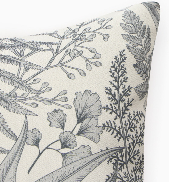 Изображение товара Подушка декоративная Этель Листва / 10766719 (серый)