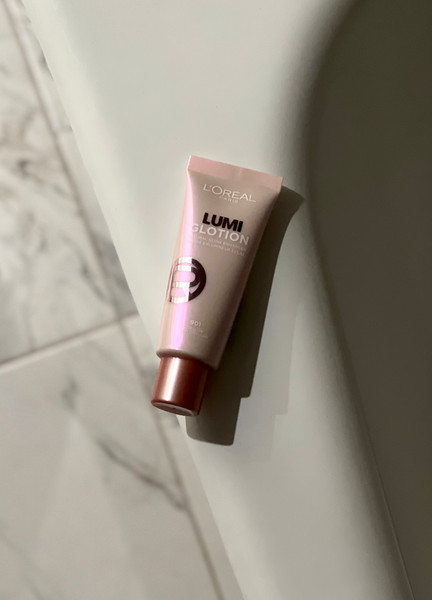 Изображение товара Хайлайтер L'Oreal Paris Lumi Glotion тон 901 AA852002 (40мл)