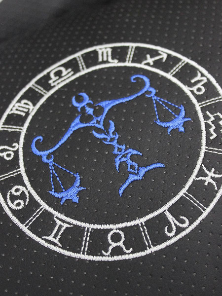 Изображение товара Подушка для автомобиля MATEX Знаки Зодиака. Весы / 27-577 (черный/синий)