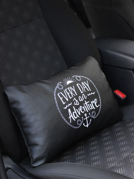 Изображение товара Подушка для автомобиля MATEX Логотипы / 27-744 (черный/белый)