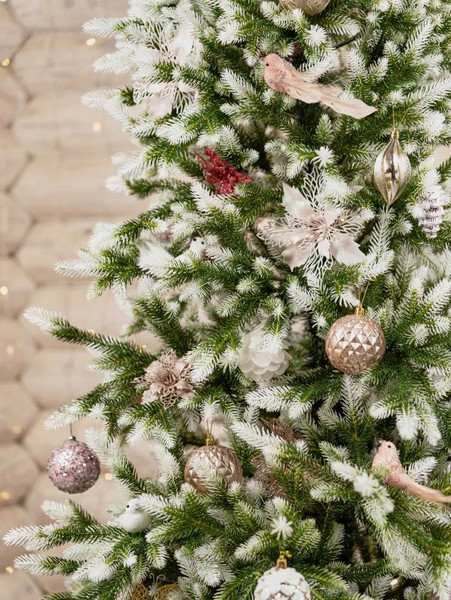 Изображение товара Ель искусственная National Tree Company Форест / ФОР/зл-бел-190 (190см)