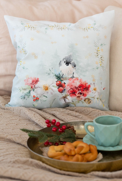 Изображение товара Наволочка декоративная Listelle Рождественская классика птица на зеленом 810802