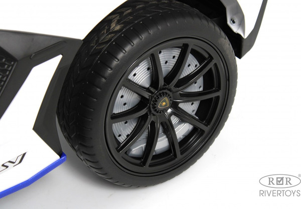 Изображение товара Детский автомобиль RiverToys K888PX (белый)