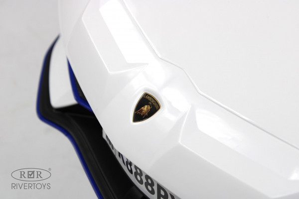 Изображение товара Детский автомобиль RiverToys K888PX (белый)