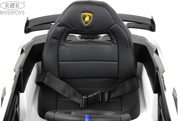 Изображение товара Детский автомобиль RiverToys K888PX (белый)