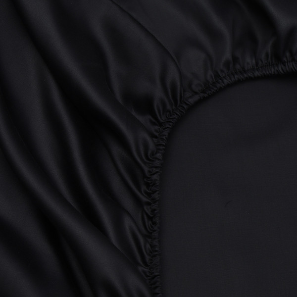 Изображение товара Простыня Sima-Land Home Tencel на резинке 200x200 / 10285384 (черный)