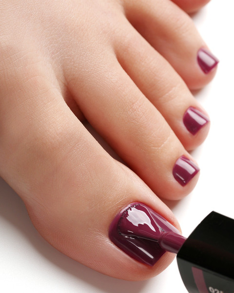 Изображение товара Гель-лак для ногтей E.Mi E.MiLac For Pedicure Карминовый №25 (9мл)