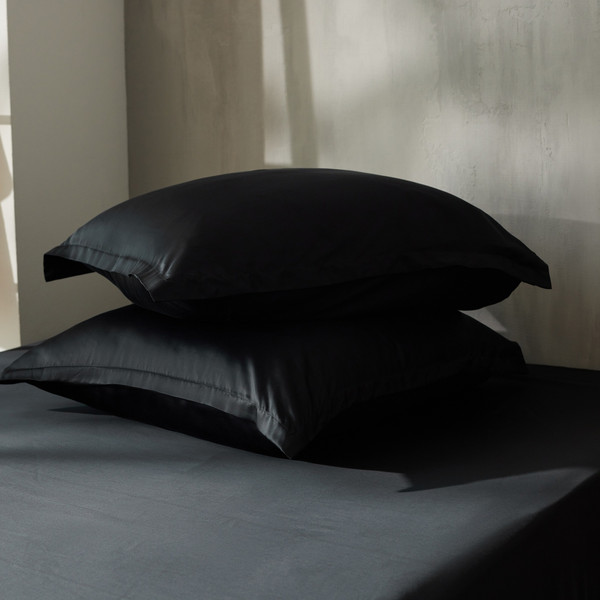 Изображение товара Простыня Sima-Land Home Tencel 160x200 на резинке / 10285382 (черный)