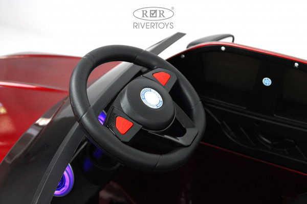 Изображение товара Детский автомобиль RiverToys X001XX (красный глянец)