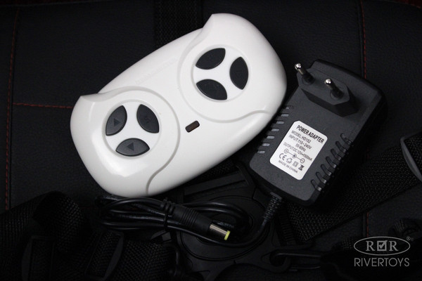 Изображение товара Детский автомобиль RiverToys X001XX (серый)