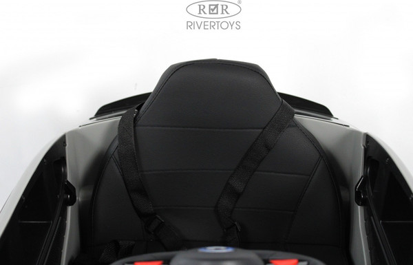 Изображение товара Детский автомобиль RiverToys X001XX (серый)