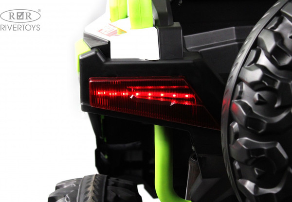 Изображение товара Детский автомобиль RiverToys E001EE (зеленый)