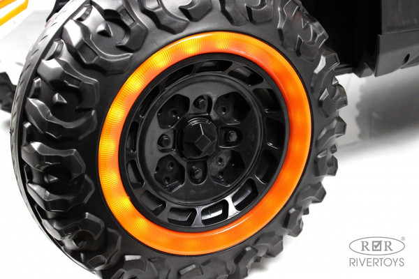 Изображение товара Детский автомобиль RiverToys E001EE (оранжевый)