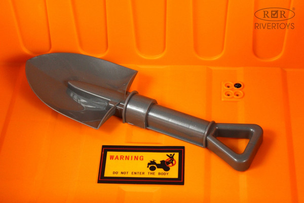 Изображение товара Детский автомобиль RiverToys K555PX (оранжевый)