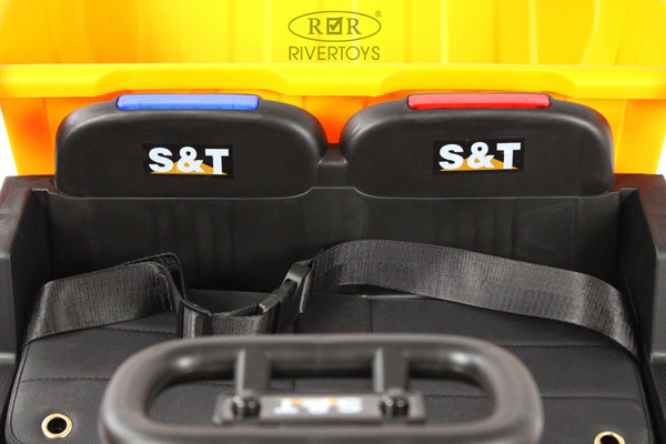 Изображение товара Детский автомобиль RiverToys K555PX (оранжевый)