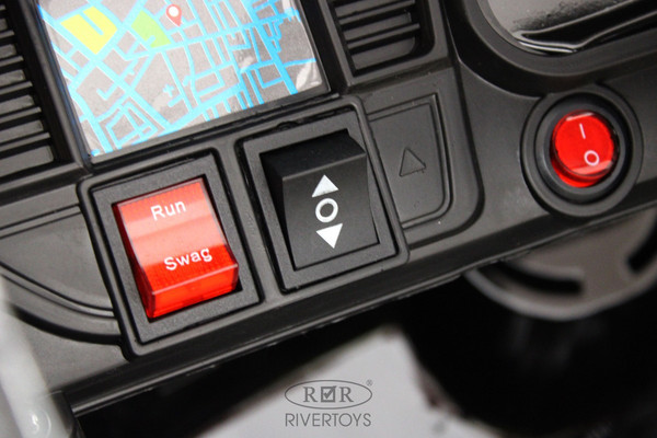 Изображение товара Детский автомобиль RiverToys М555БХ (черный глянец)