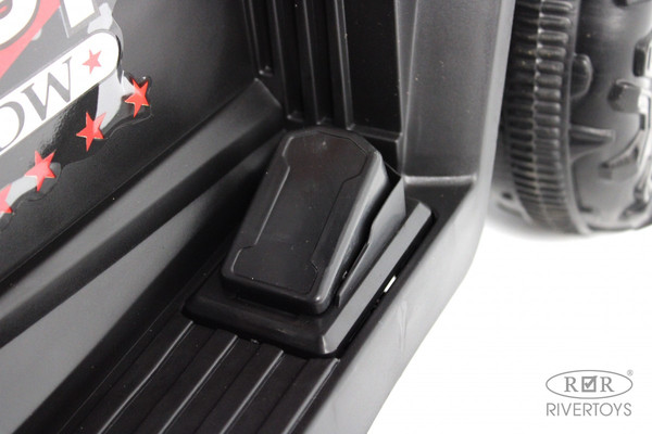 Изображение товара Детский автомобиль RiverToys G005GG (красный)