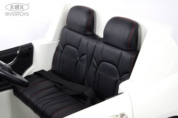 Изображение товара Детский автомобиль RiverToys Lexus LX570 / Y555YY (белый)