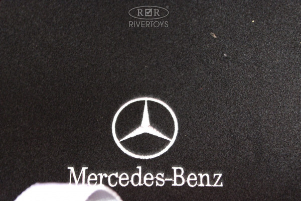 Изображение товара Детский автомобиль RiverToys Mercedes-Benz G65 / E111EE (красный глянец)