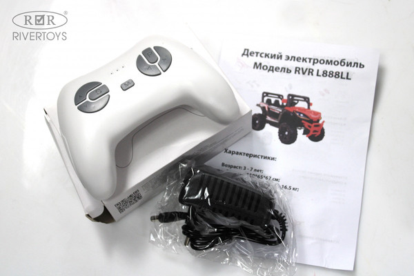 Изображение товара Детский автомобиль RiverToys L888LL (красный)