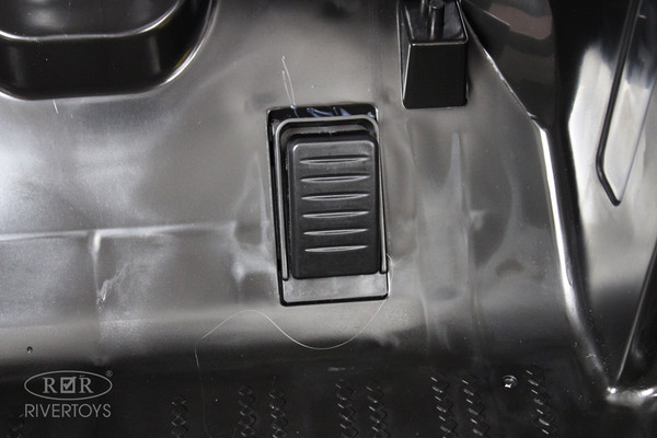 Изображение товара Детский автомобиль RiverToys K888AM (желтый)