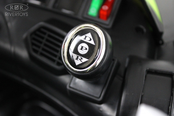 Изображение товара Детский автомобиль RiverToys K888AM (красный)