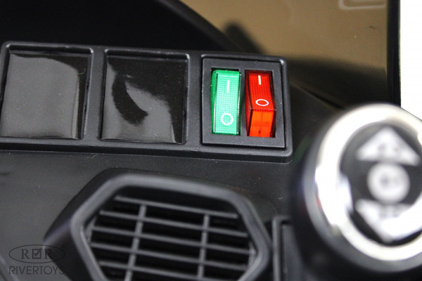 Изображение товара Детский автомобиль RiverToys K888AM (красный)