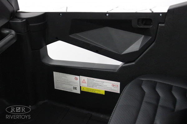 Изображение товара Детский автомобиль RiverToys M222MM (белый Spider)