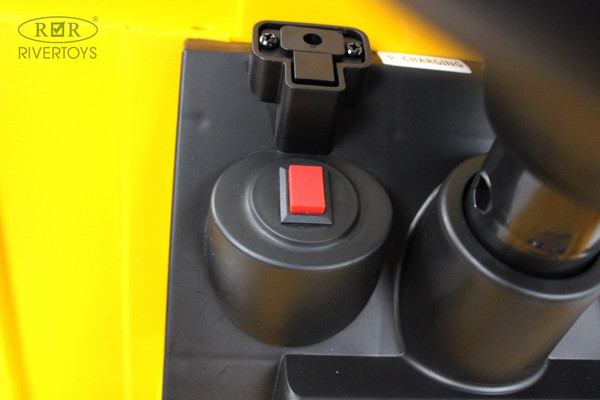 Изображение товара Детский автомобиль RiverToys G001GG (желтый)