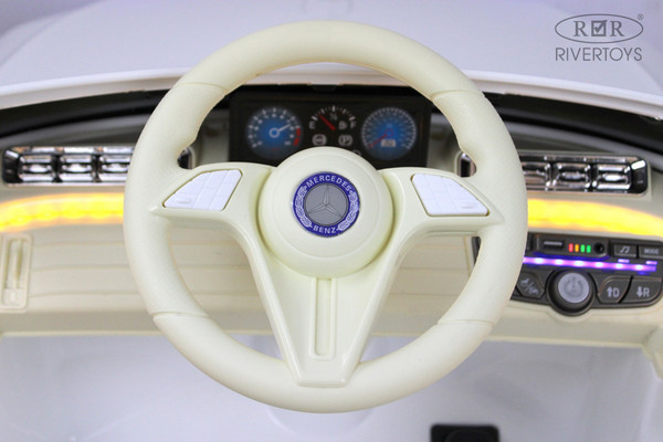 Изображение товара Детский автомобиль RiverToys М333БХ 4WD (белый)