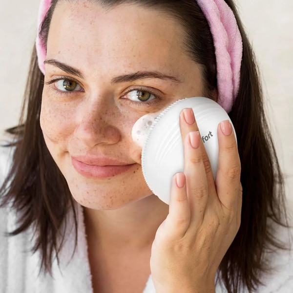 Изображение товара Электрощетка для лица Kitfort KT-3194